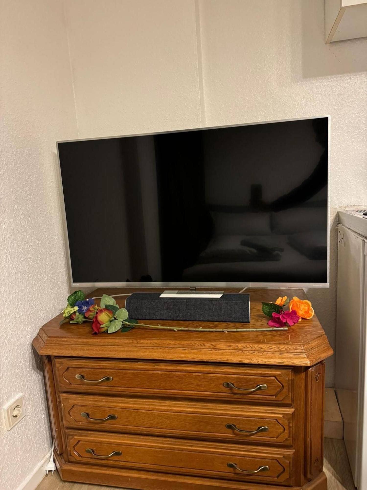 Moebliertes Zimmer Mit Tv, Internet & Kompletter Ausstattung In Bonn-Mehlem Bona Exterior foto